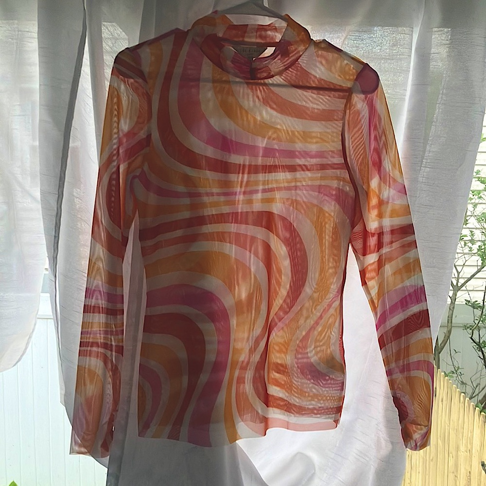 Ted Baker Sz 4 mesh, long sleeve blouse. Think Swinging 60s London,